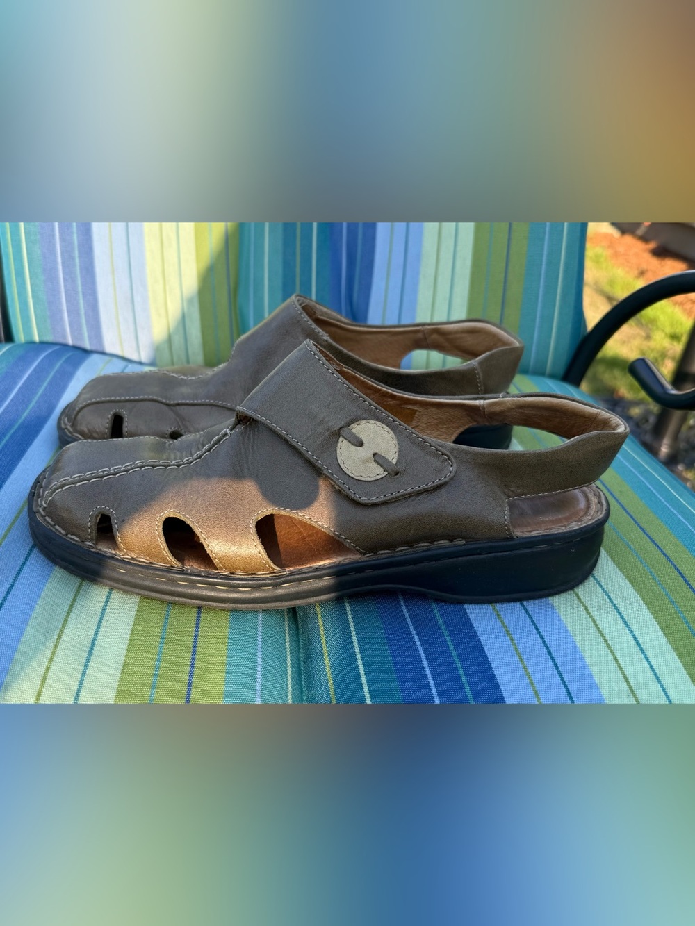 Josef Seibel Olive Green Leather flats. Size 39